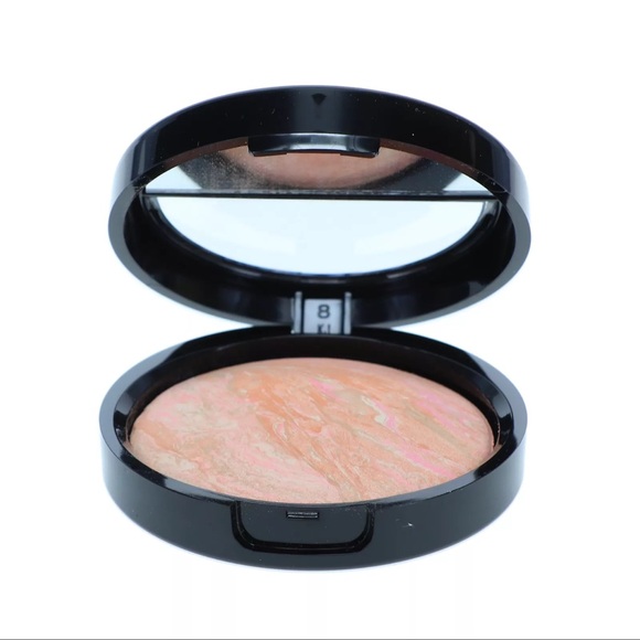 Laura Geller Baked Balance-N-Brighten Color Correcting Foundation Porcelain NEW - Picture 2 of 3